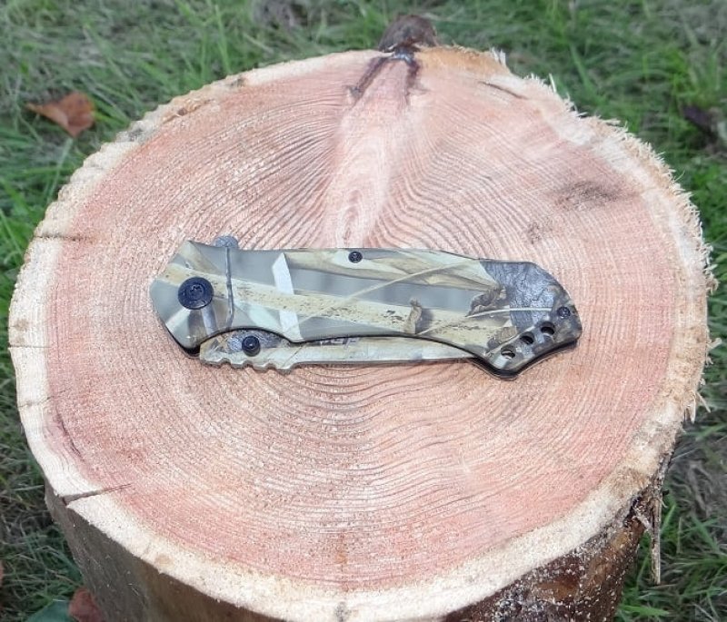 Taschenmesser-Klappmesser mit 81mm Klingenlänge mit Wald-Camo
